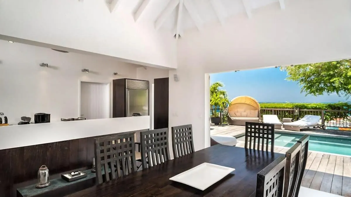Charming Villa In The Heights Of Gustavia